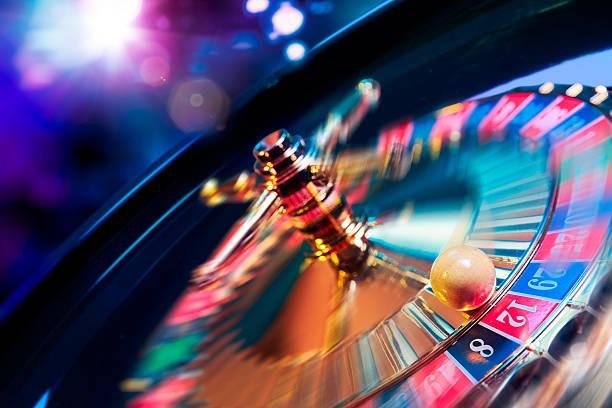 gudang slot77 platform interface showing sportsbook, live dealer, slots, and esports sections